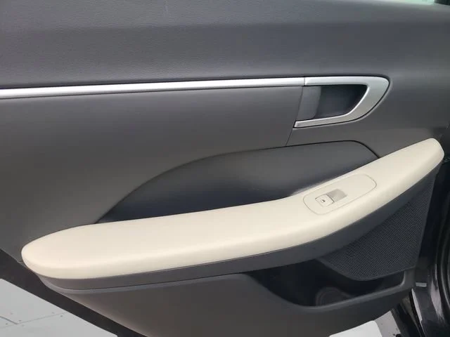 Used 2024 Blue Hyundai SEL image 17