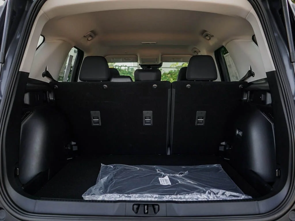 New 2026 Carbonized Gray Metallic Ford Big Bend® image 7