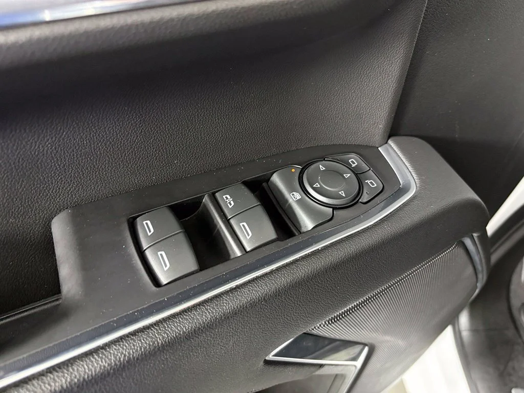Used 2023 White Chevrolet LT image 15