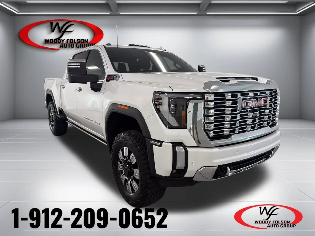 Used 2024 White GMC Denali image 1