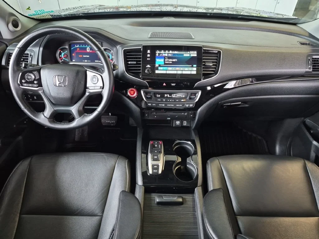 Used 2022 Modern Steel Metallic Honda Touring image 22