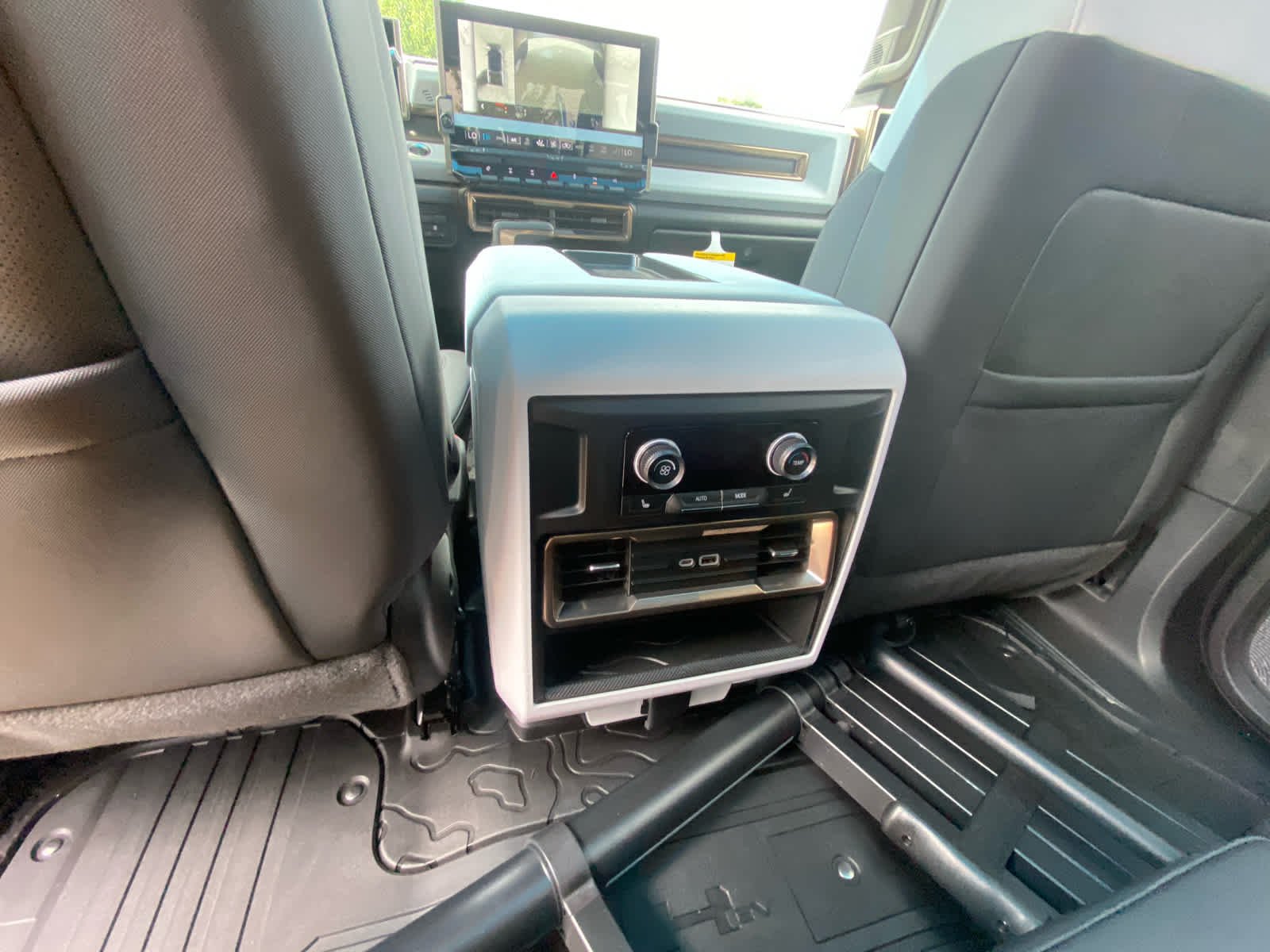 2025 GMC HUMMER EV 3X - Photo 42
