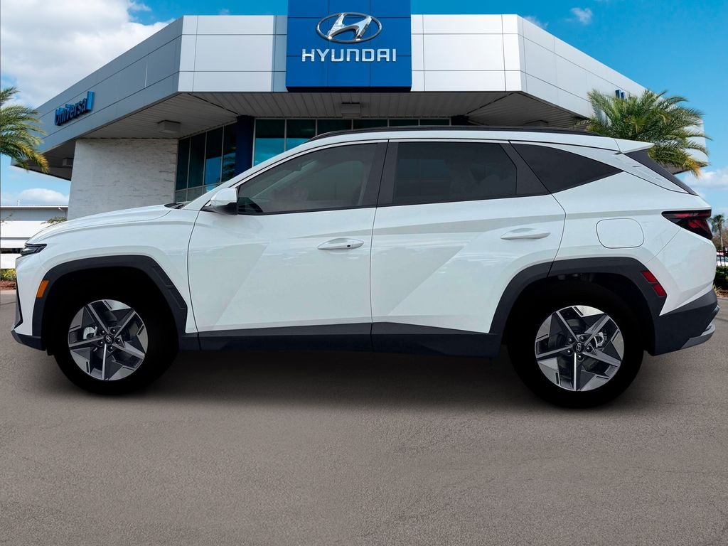New 2026 White Hyundai SEL Plus FWD image 22