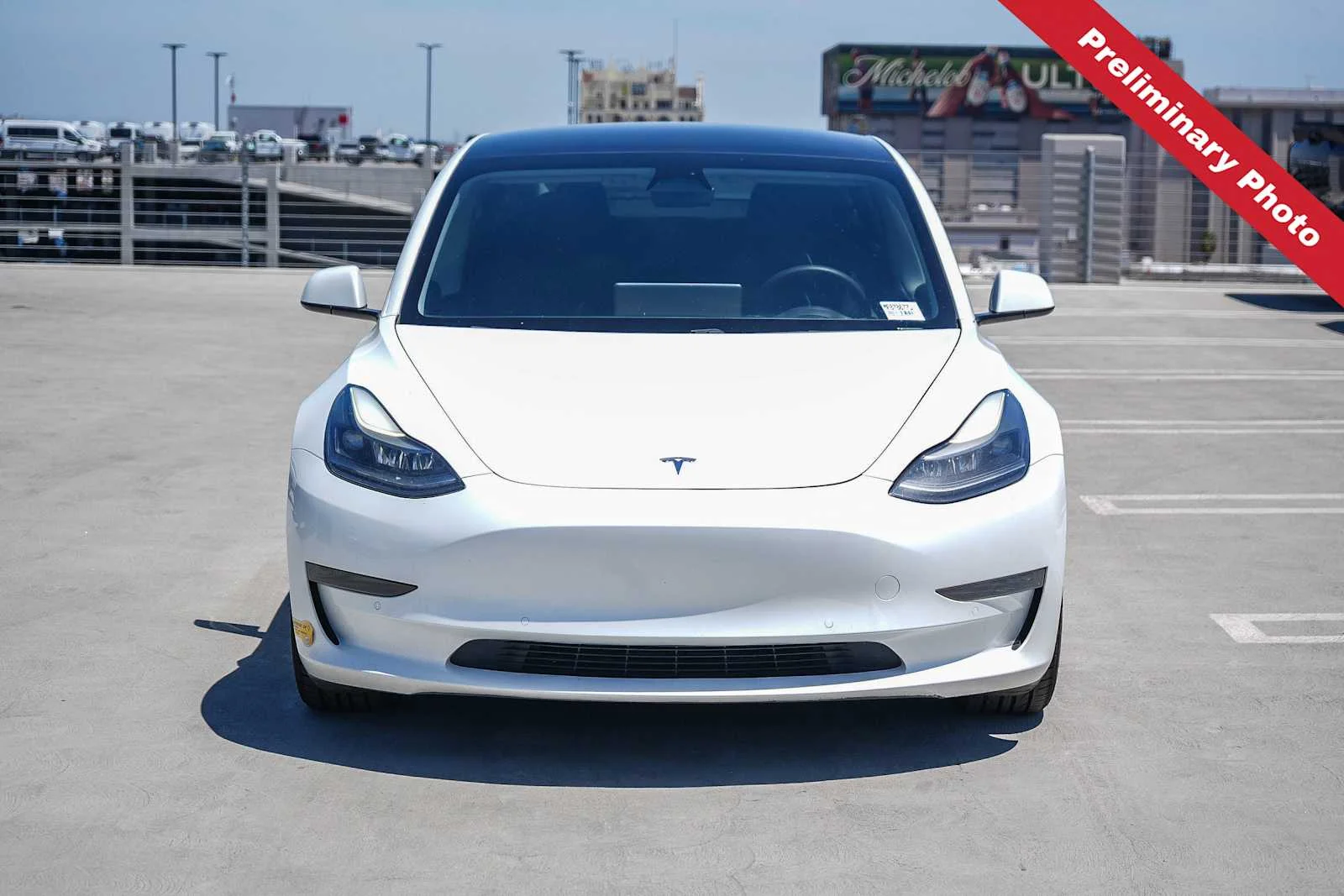 Used 2021 White Tesla Standard Range Plus image 2
