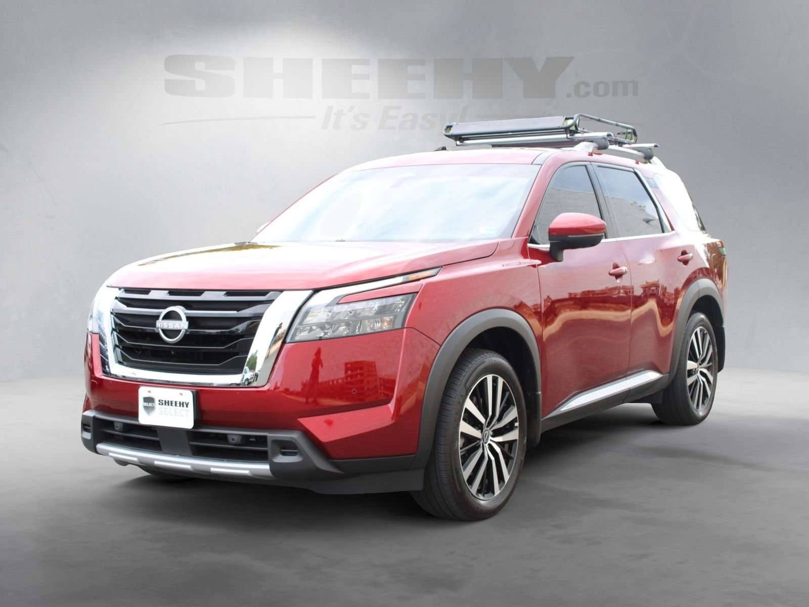 Used 2025 Red Nissan Platinum image 16