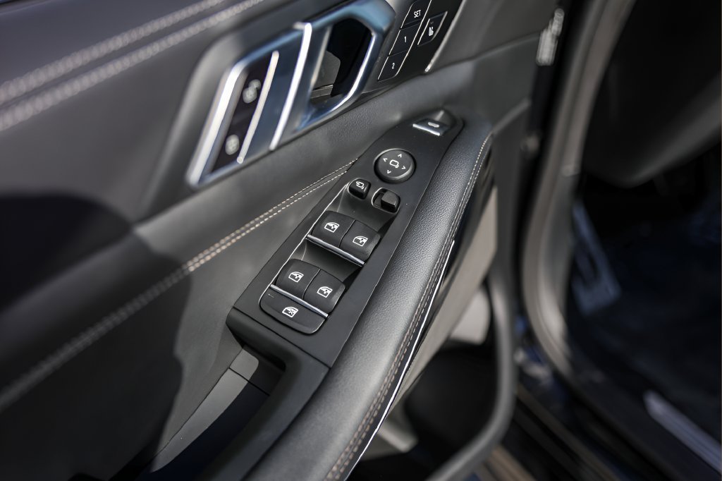 2026 BMW X5 M60i - Photo 20