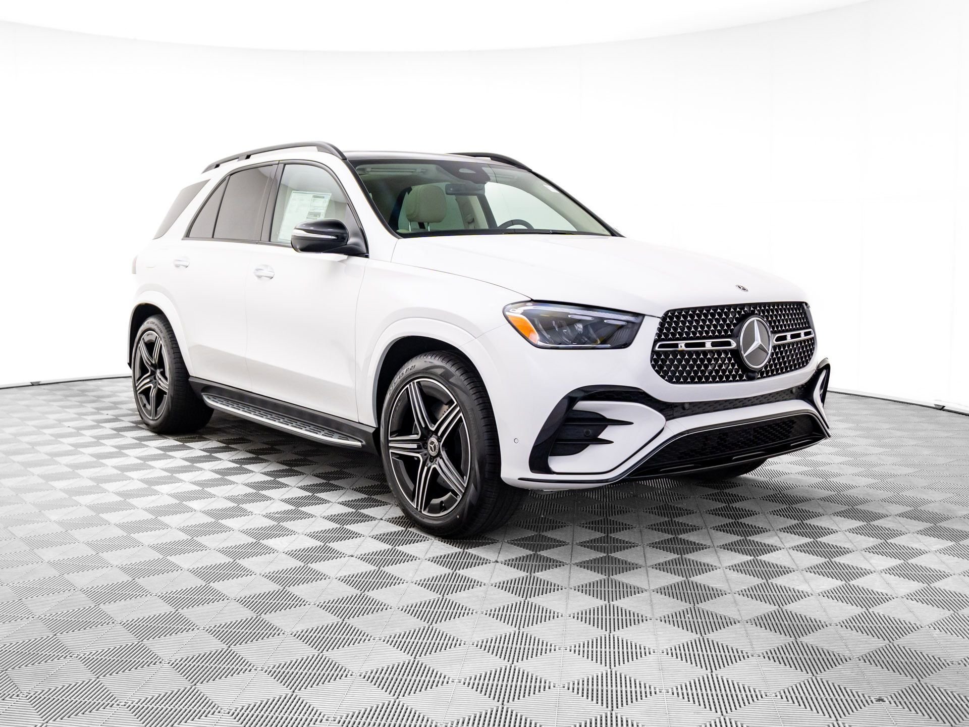 New 2026 Polar White Mercedes-Benz GLE 450 image 7