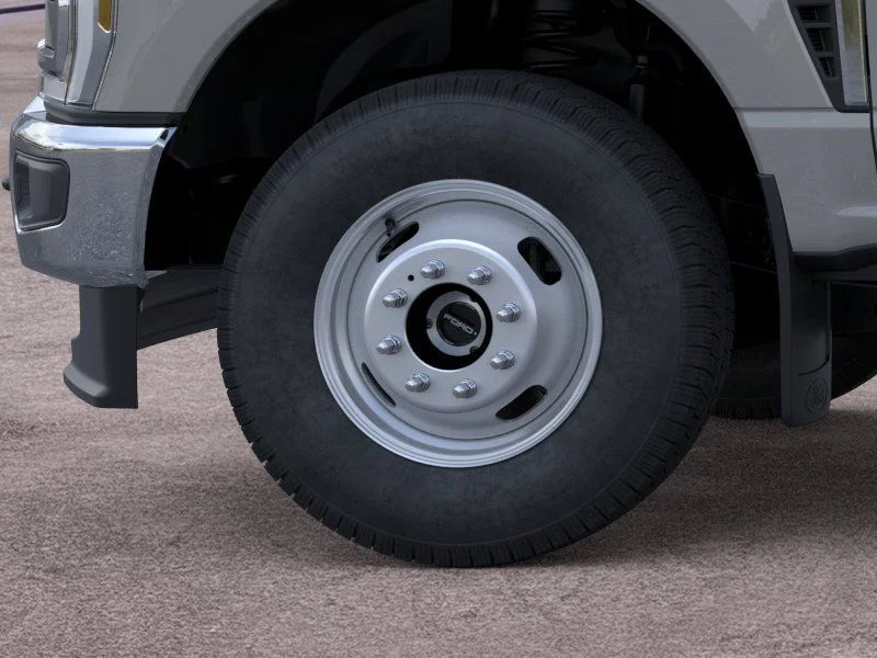New 2026 Avalanche Ford F-350® XLT image 20