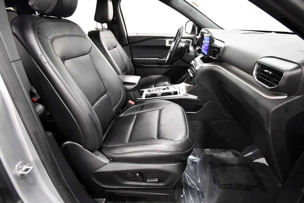 Used 2020 Silver Ford XLT image 18