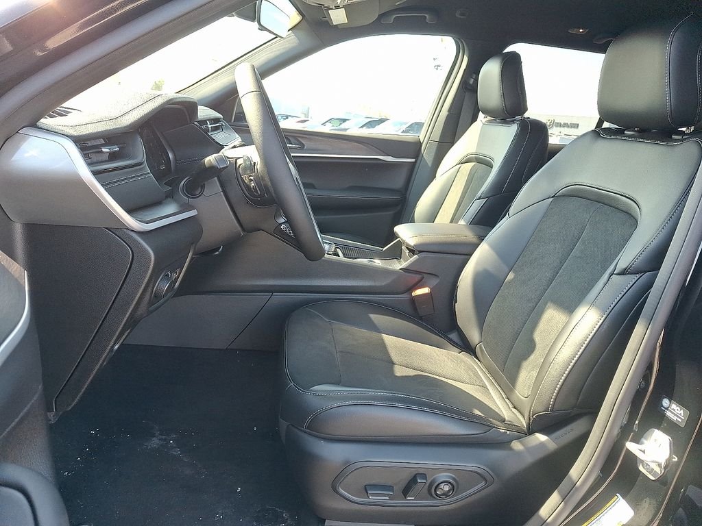New 2026 Black Jeep Laredo image 9