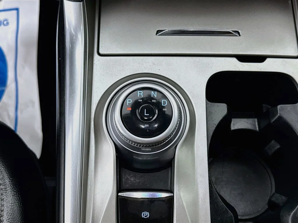 Used 2021 White Metallic Ford XLT image 22