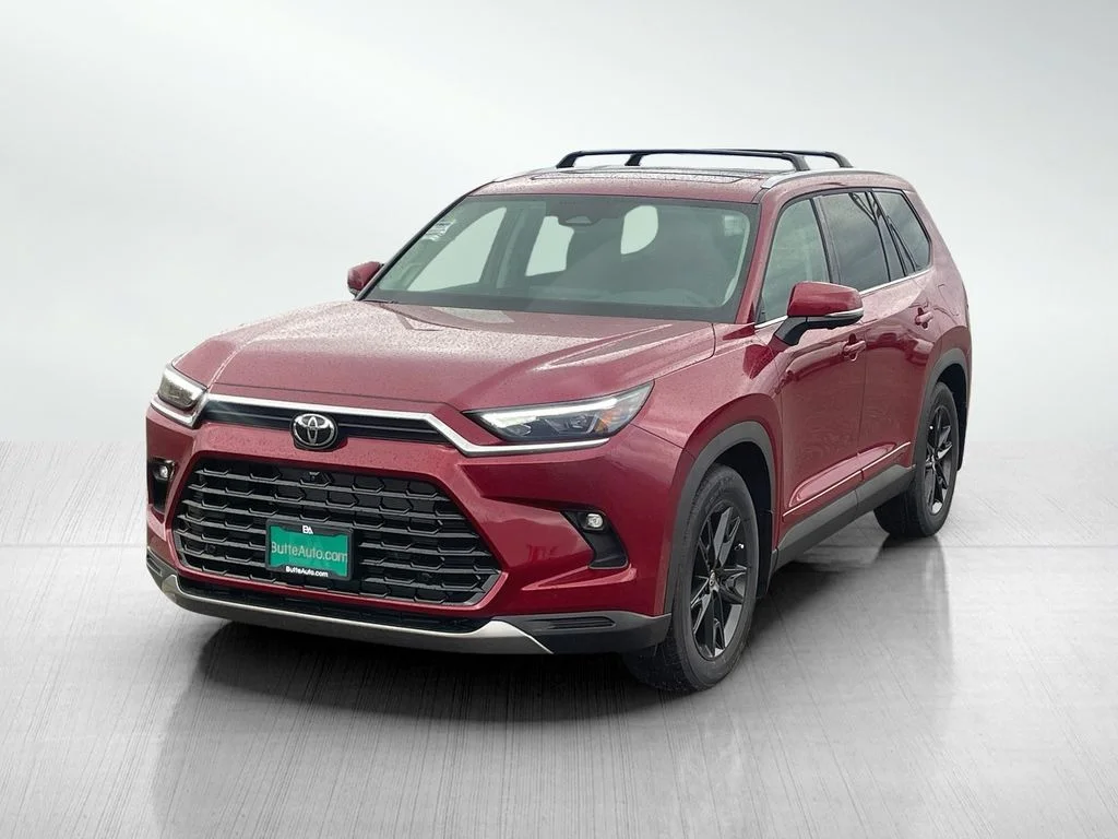 New 2026 Ruby Flare Pearl Toyota Platinum image 7