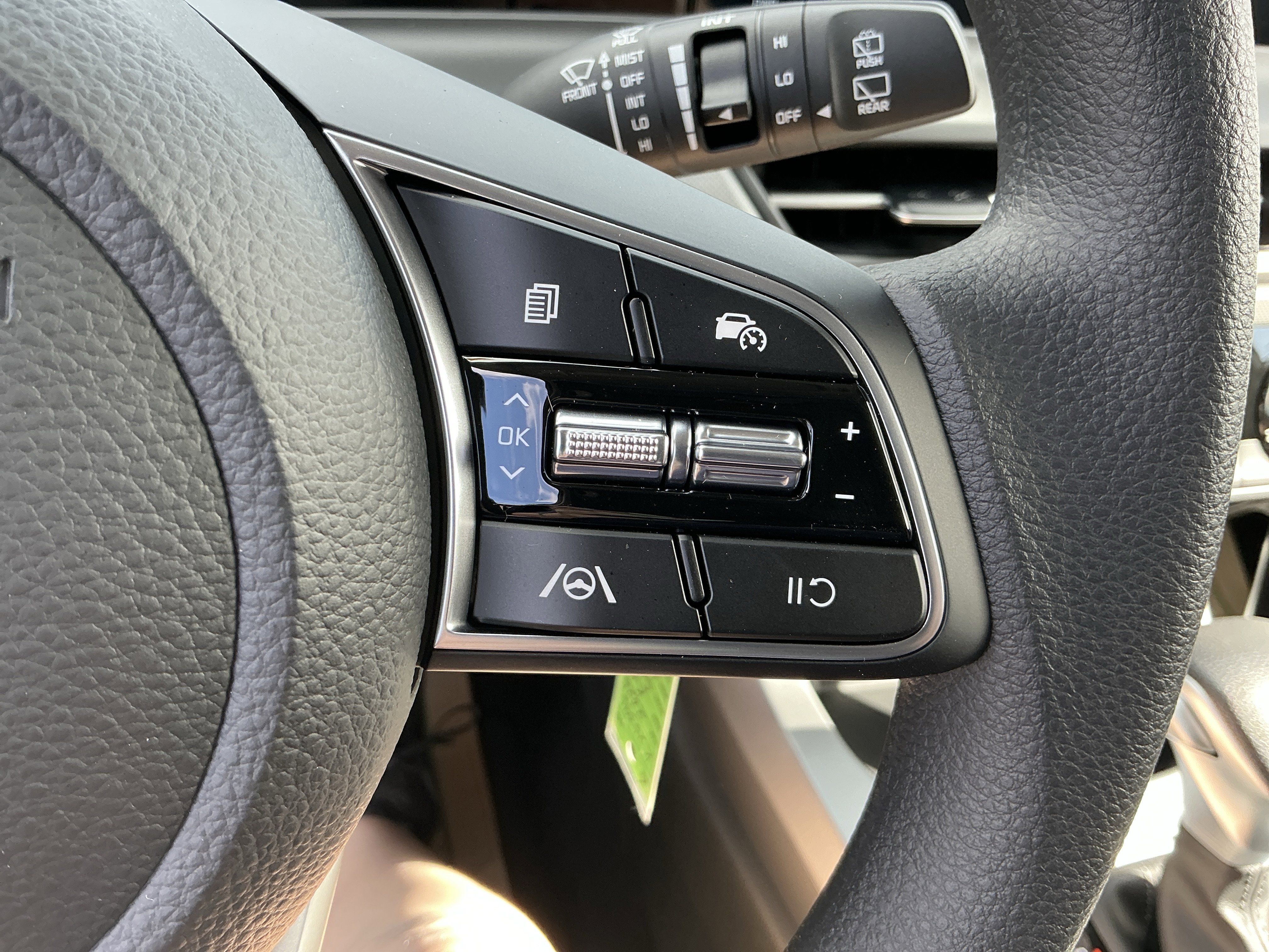 New 2026 Steel Gray Kia LX image 22