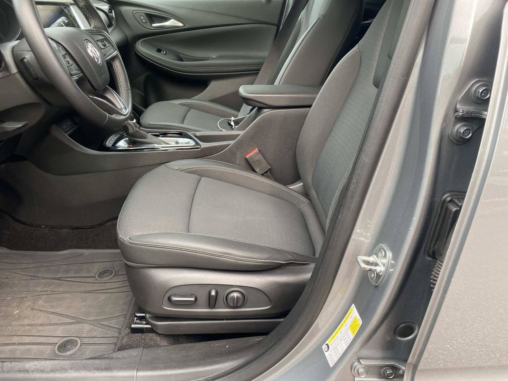 Used 2023 Moonstone Gray Metallic Buick Select image 17