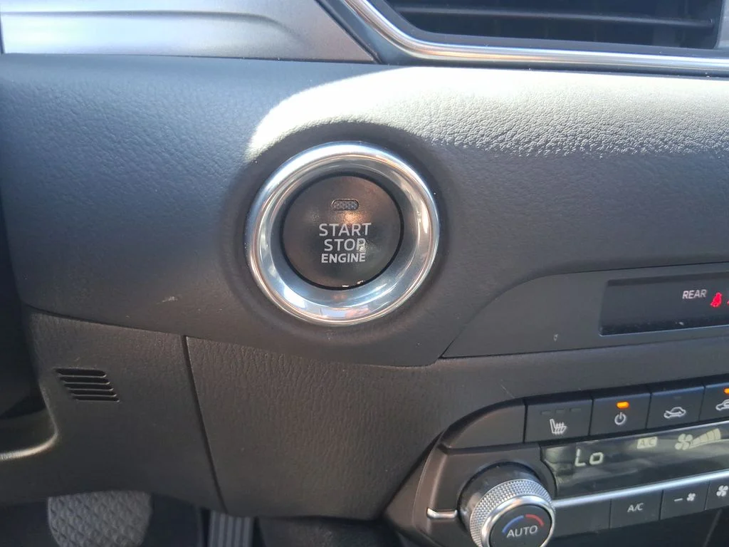 Used 2025 Silver Mazda 2.5 S Preferred Package image 29
