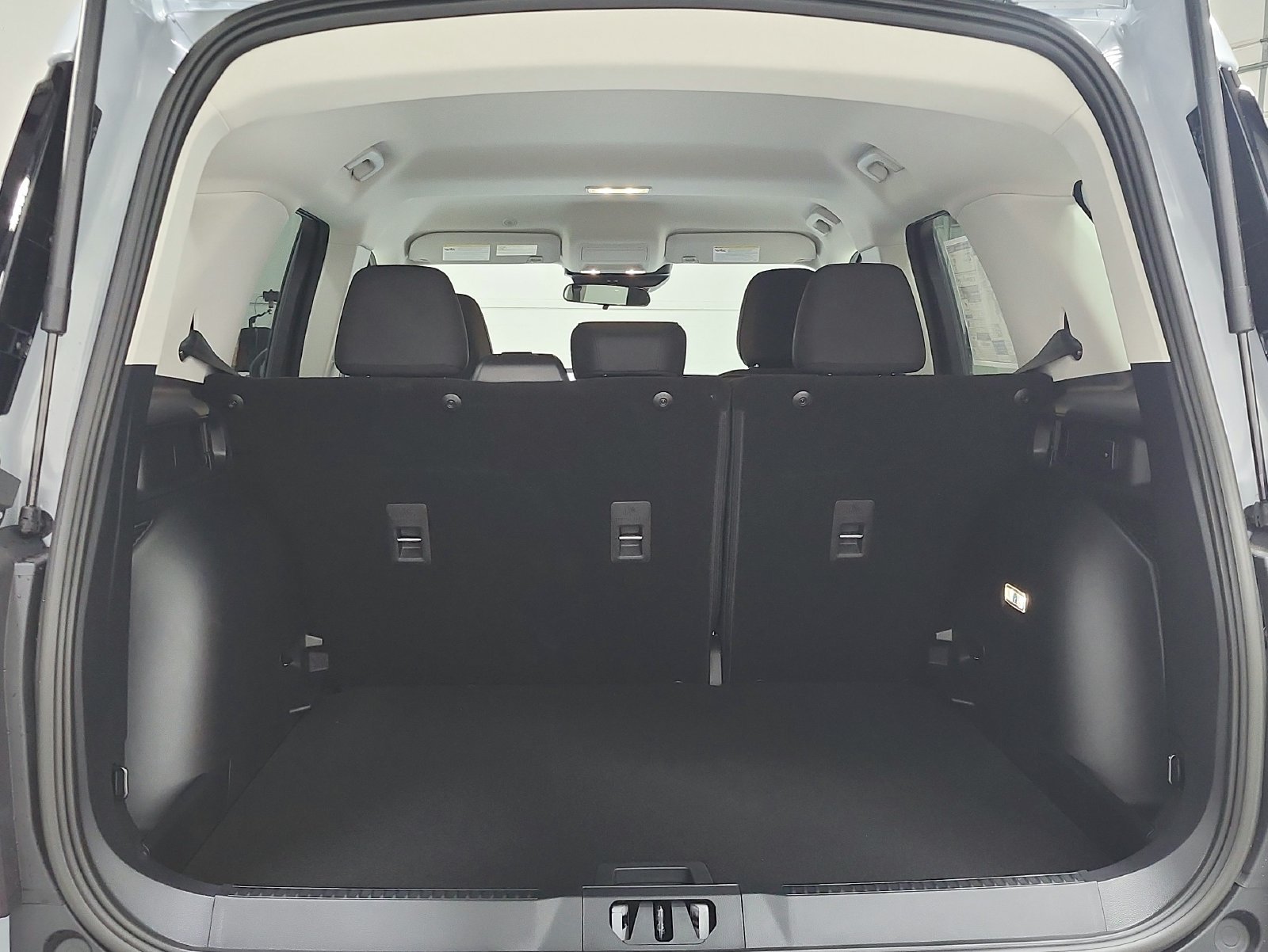 New 2026 Space White Metallic Ford Big Bend® image 40
