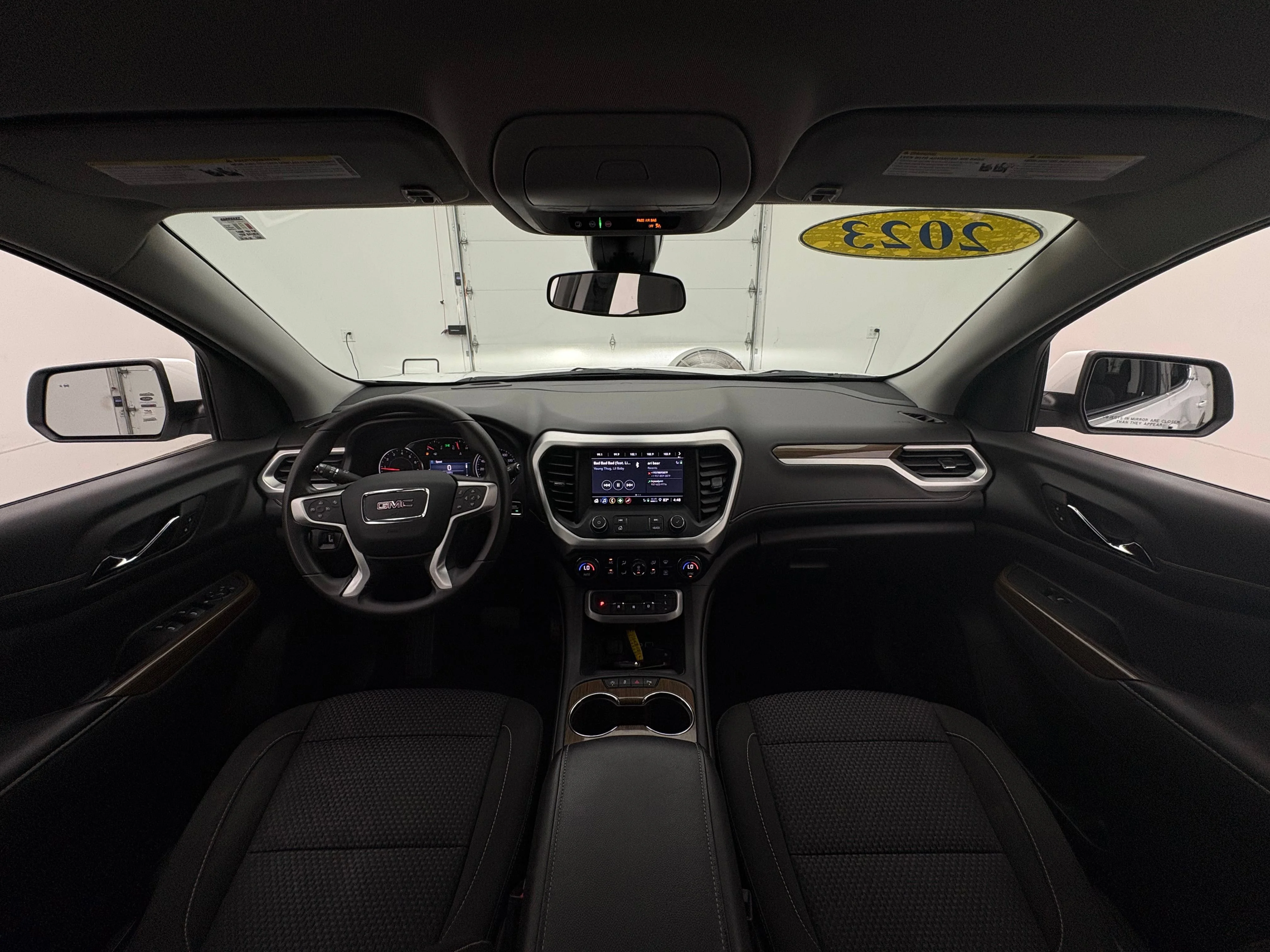 Used 2023 Summit White GMC SLE image 3