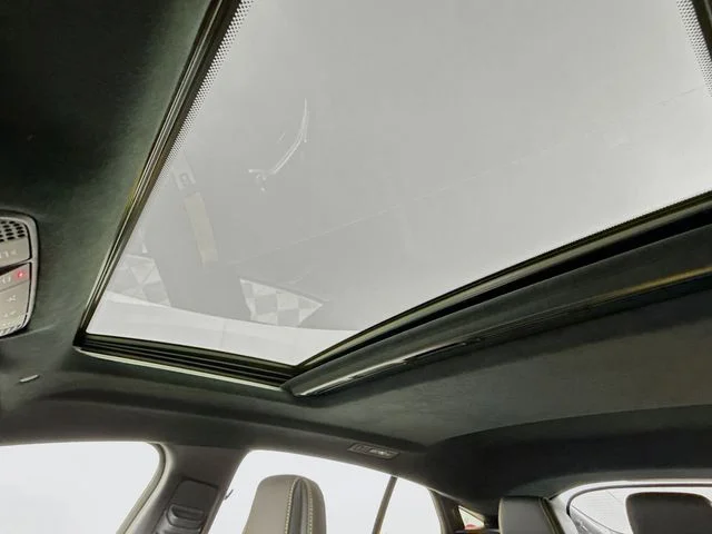 Used 2023  Mercedes-Benz Base image 23