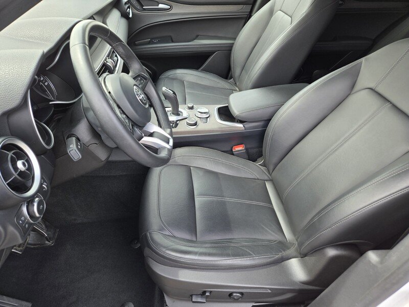 Used 2022 White Alfa Romeo TI AWD image 10