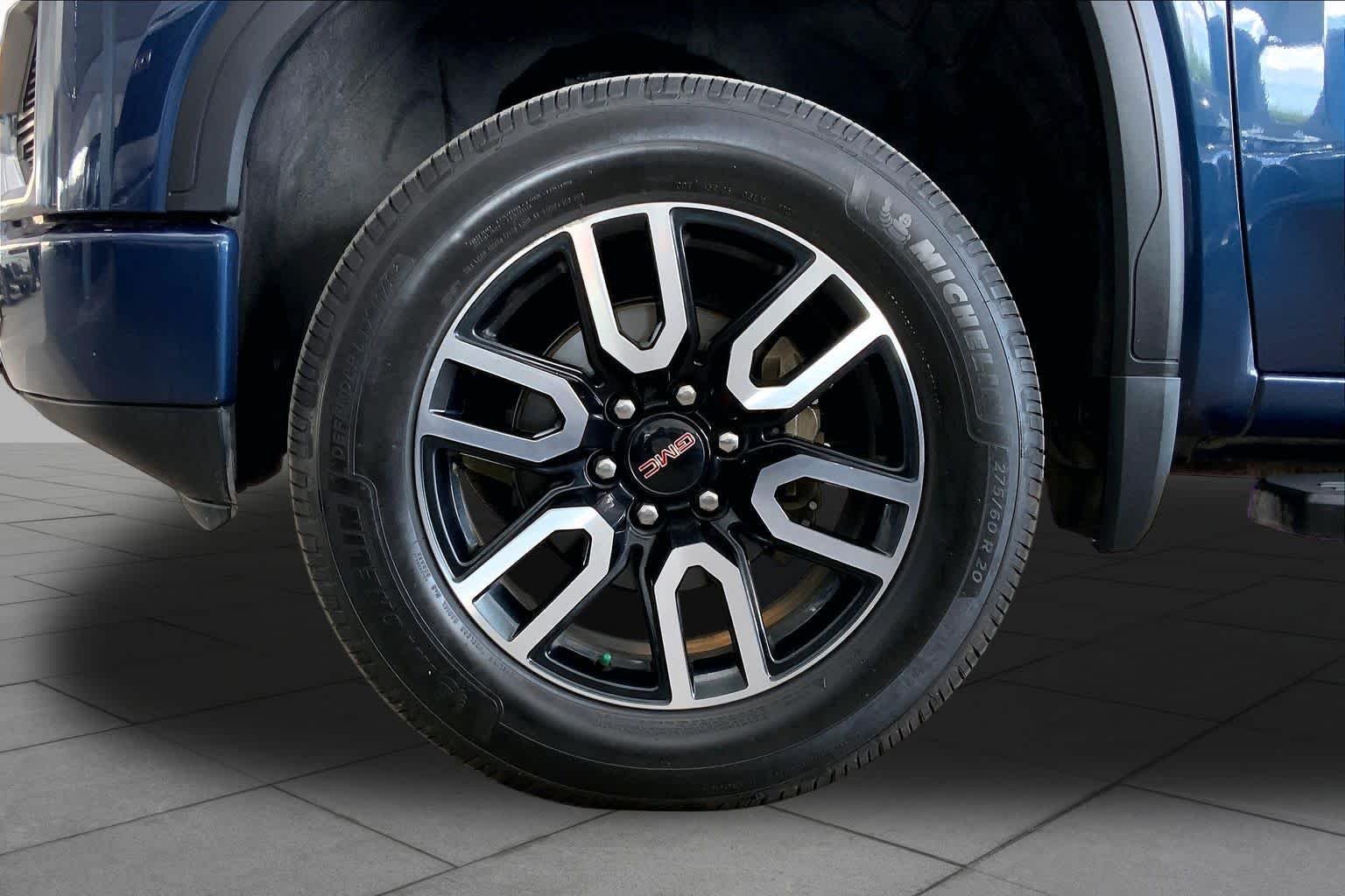 Used 2020 Pacific Blue Metallic GMC AT4 image 11
