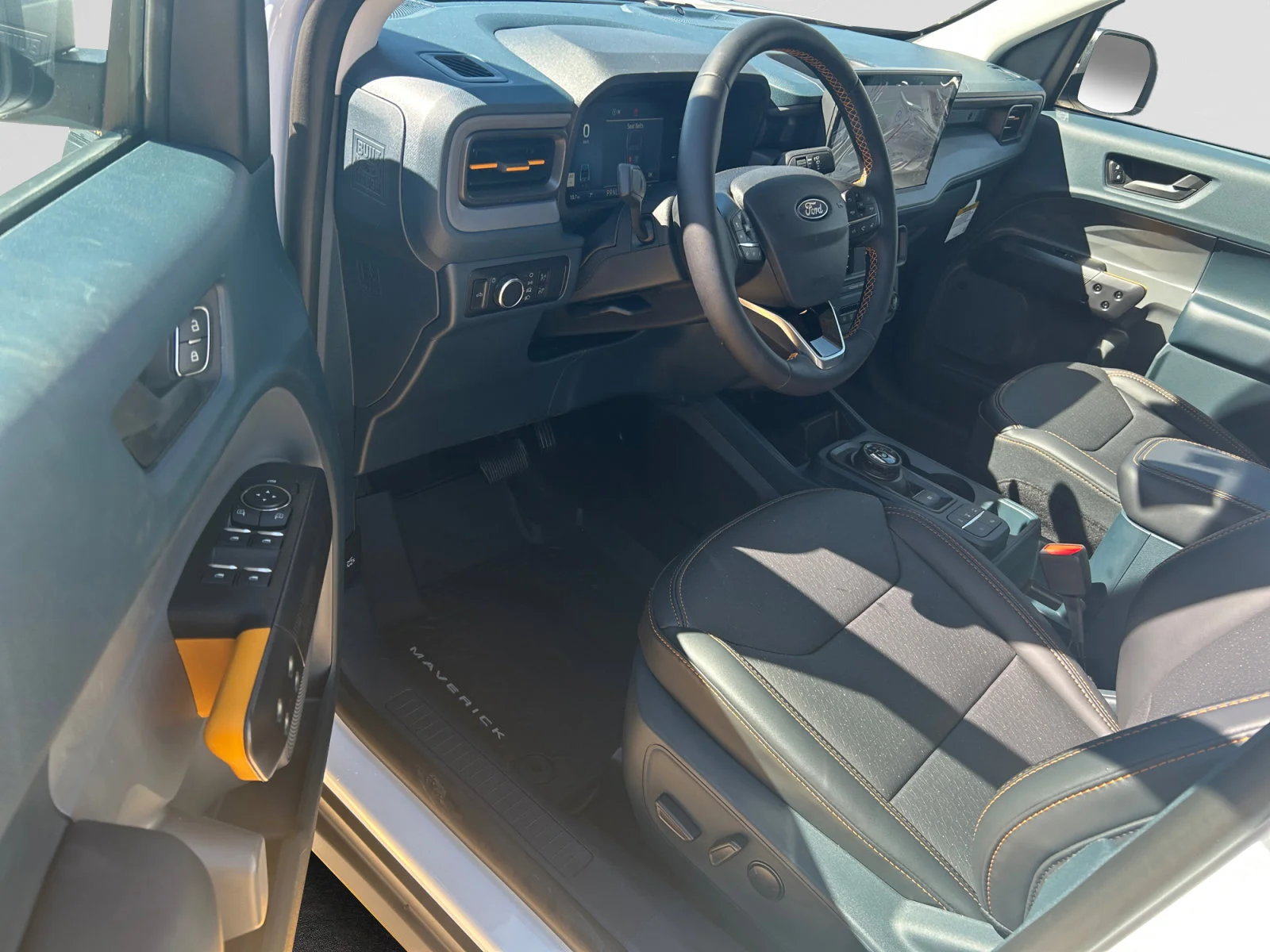 New 2026 Oxford White Ford Tremor image 12