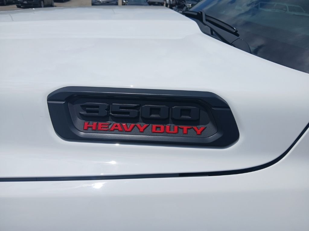 New 2026 Bright White Clear-Coat Exterior Paint RAM Big Horn image 13