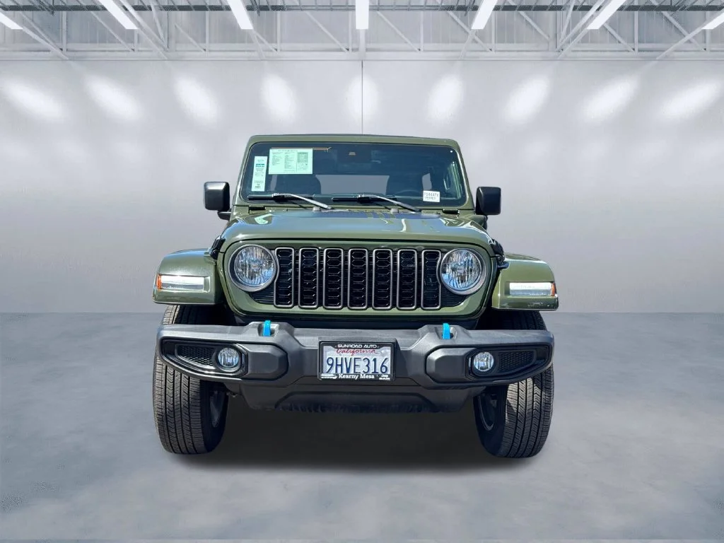 Used 2024 Green Jeep Sport S 4xe image 2