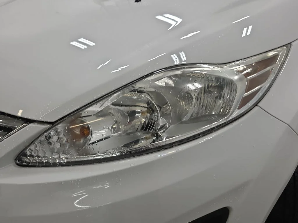 Used 2013 Oxford White Ford SE image 27
