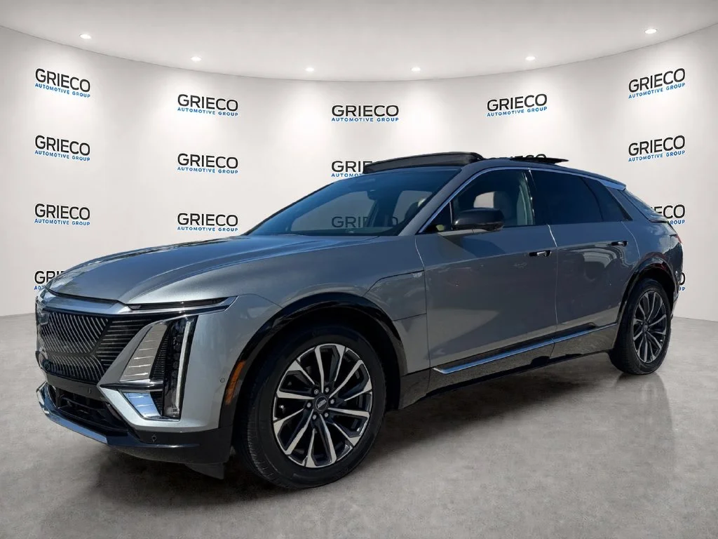 Used 2024 Silver Cadillac Luxury image 3
