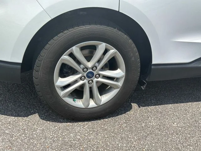 Used 2019 White Ford SEL image 12