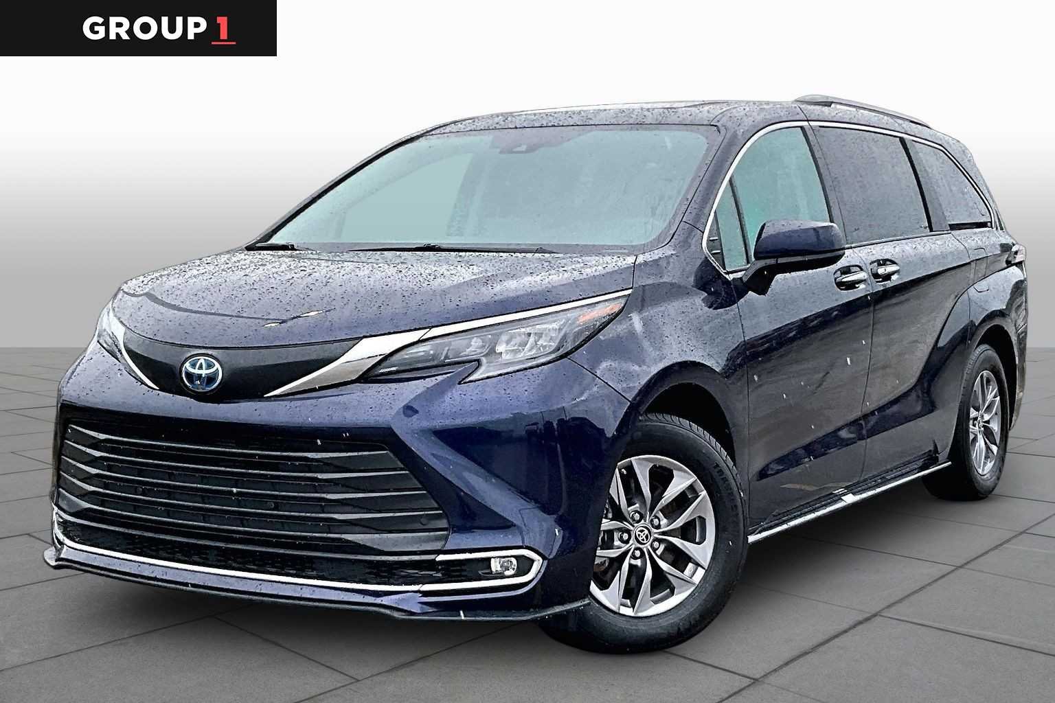 2024 Toyota Sienna XLE