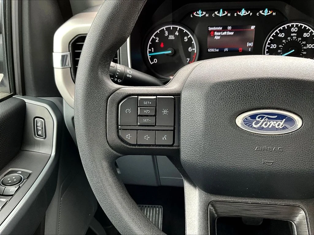 Used 2023 Silver Ford XLT image 12