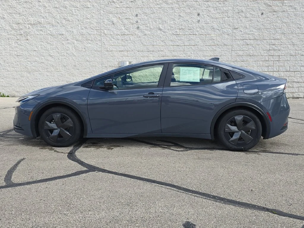 Used 2025 Gray Toyota LE image 10