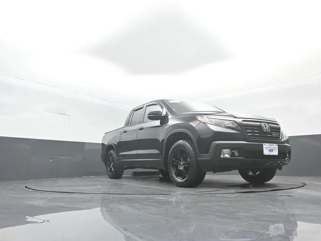 Certified Used 2018 Crystal Black Honda Black Edition image 34