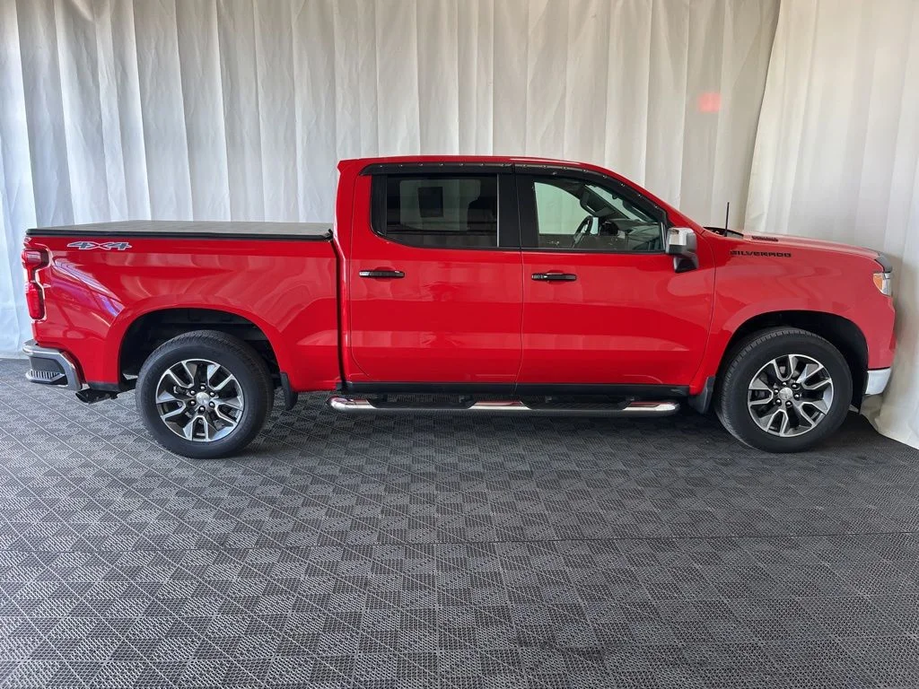 Used 2024 Red Chevrolet LT image 21