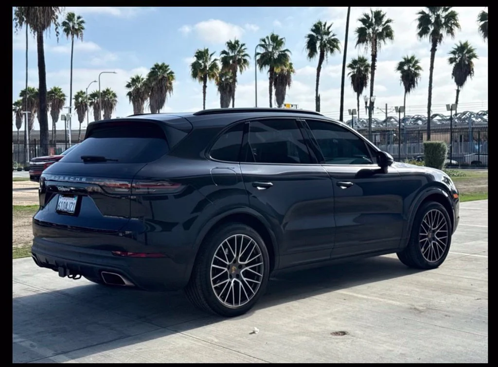 Used 2022  Porsche  image 5