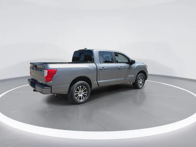 Used 2024 Gray Nissan SV image 8
