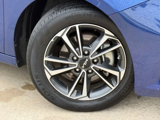 Used 2023 Kia Forte LXS with VIN 3KPF24AD4PE688275 for sale in Leander, TX