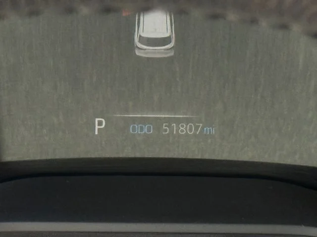 Certified Used 2022 Silver Toyota XLE image 15