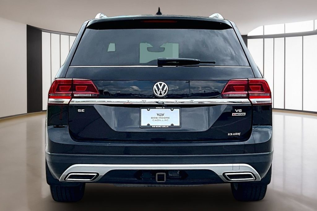 Used 2019 Black Volkswagen 3.6L V6 SE image 4