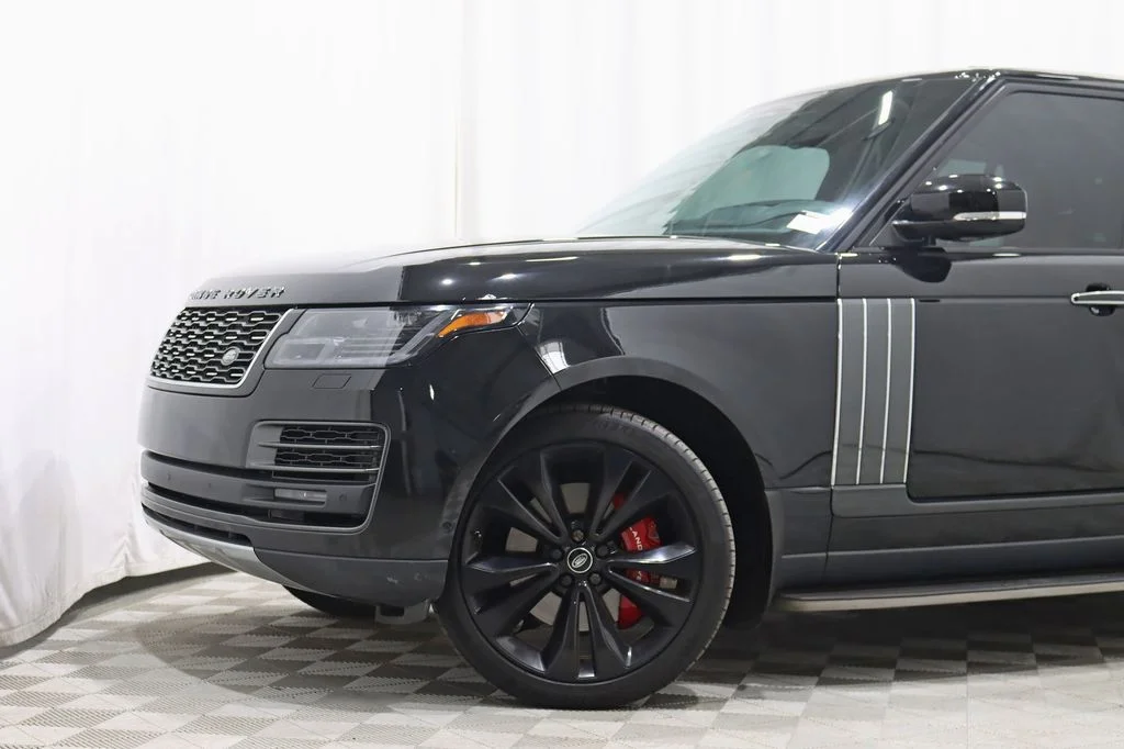 Used 2021  Land Rover SVAutobiography image 3
