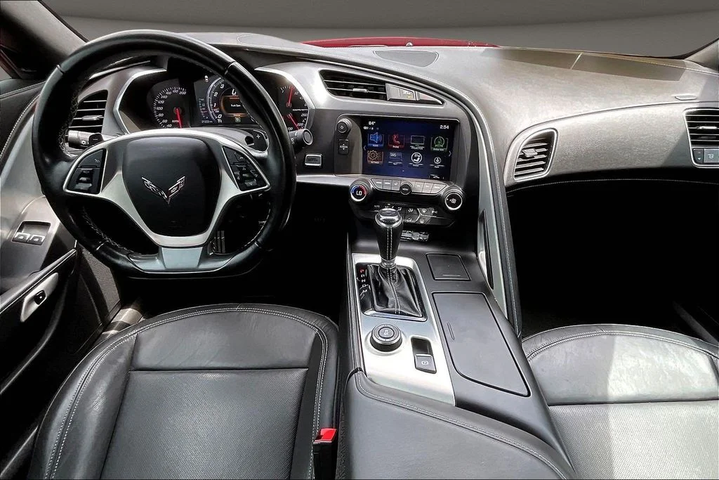 Used 2019 Red Chevrolet Grand Sport image 10
