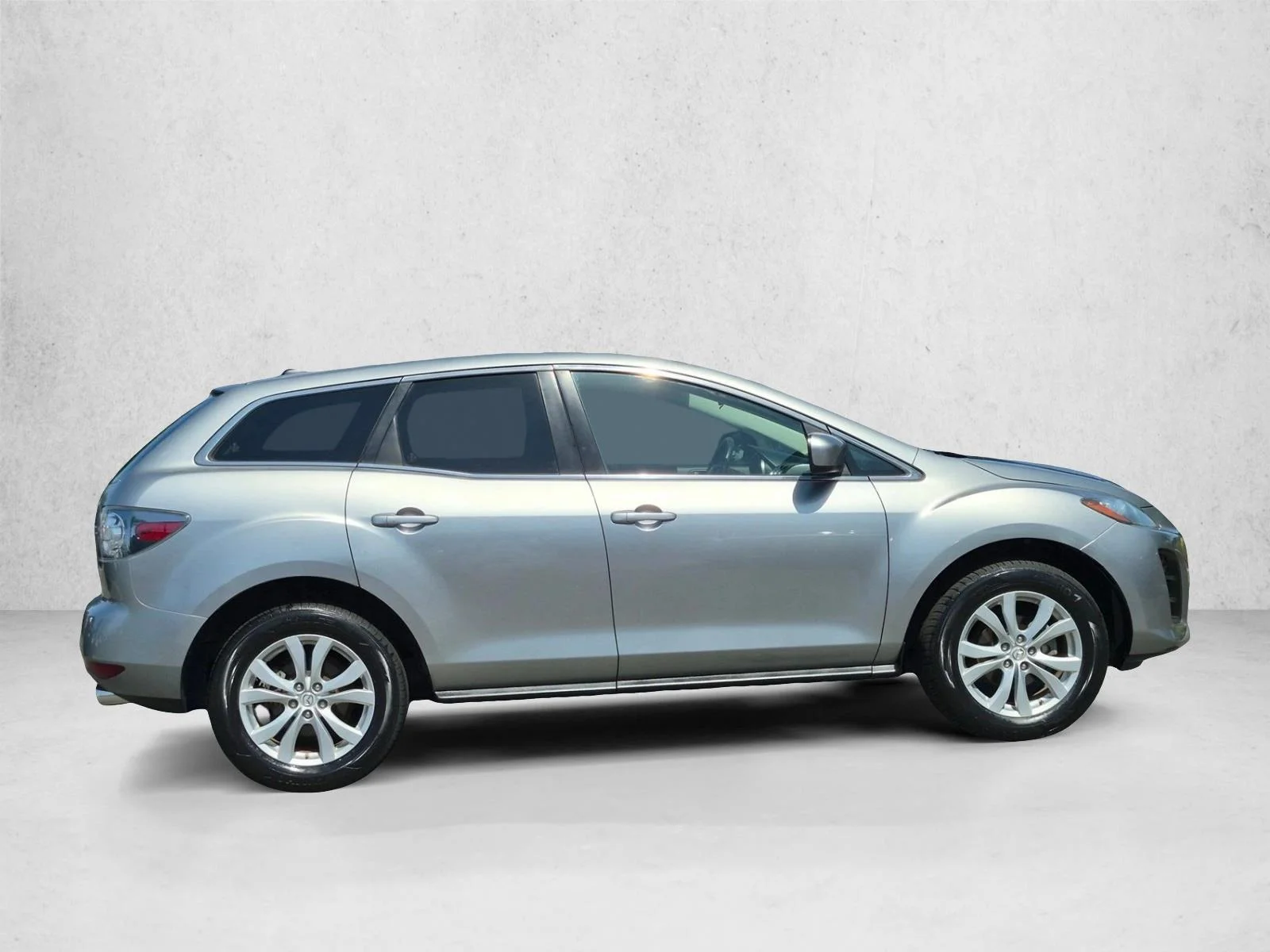 Used 2010 Liquid Silver Metallic Mazda Touring image 4