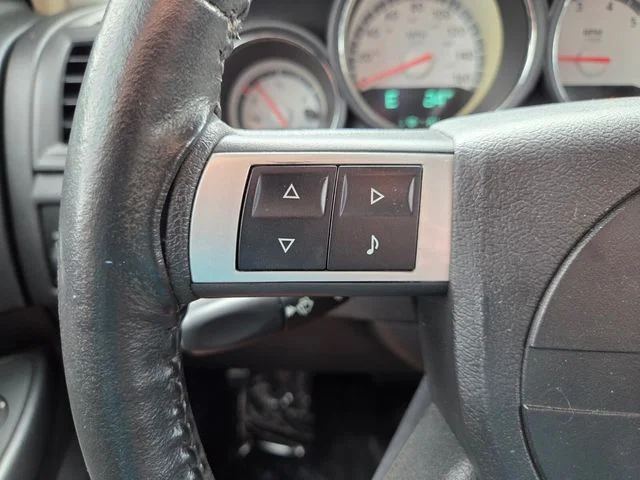 Used 2009 Black Dodge R/T image 28