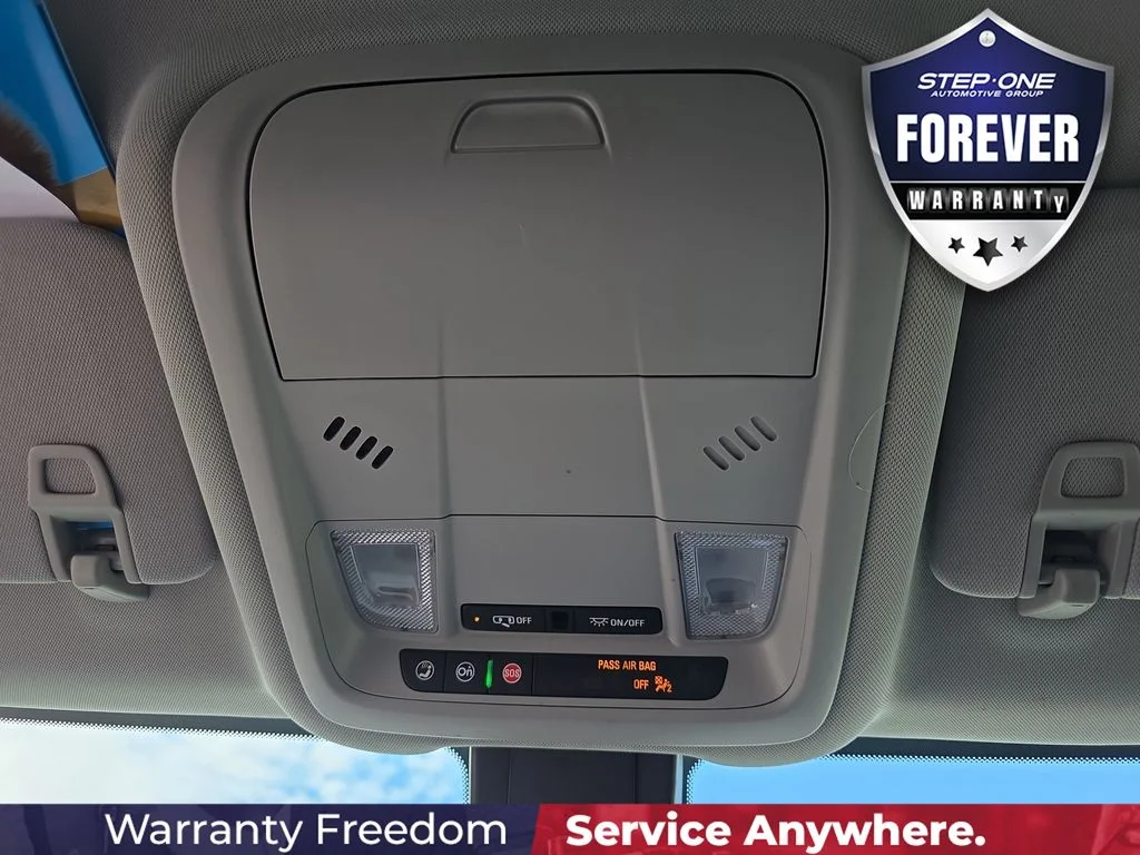 Used 2023 White GMC SLE image 31