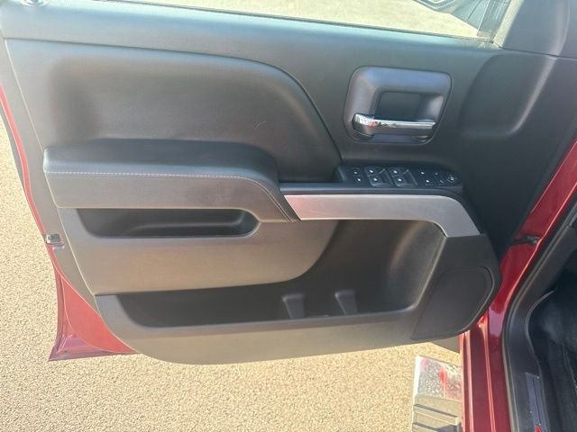 Used 2018 Red Chevrolet LT image 18