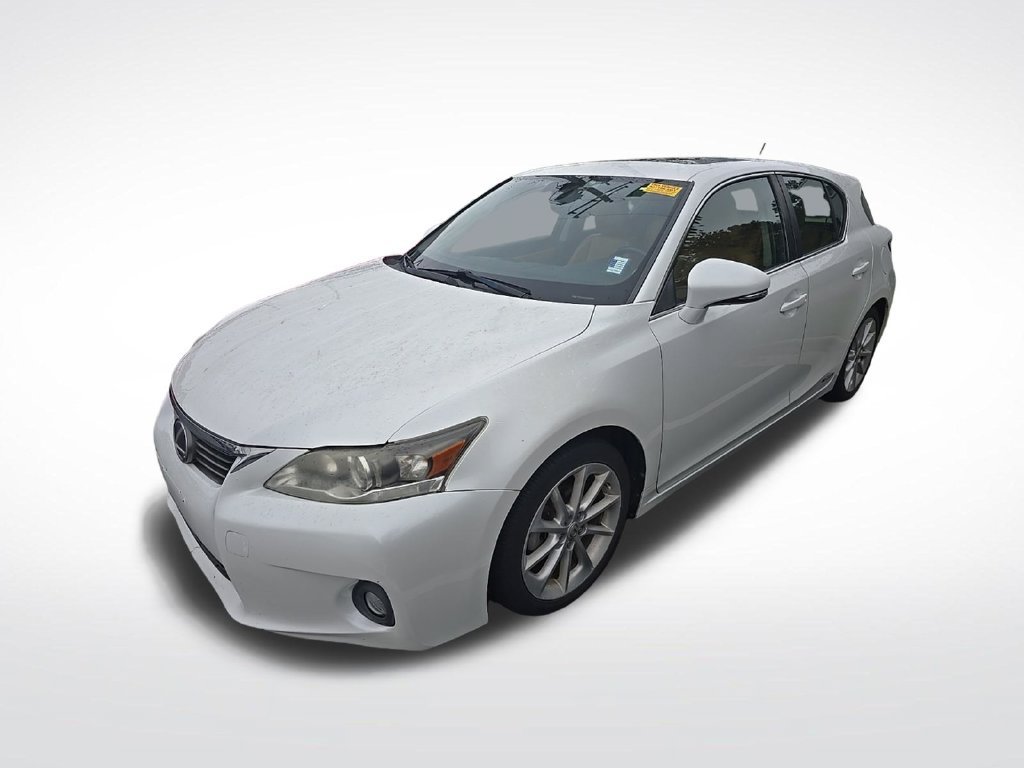 Used 2013 White Lexus 200h image 2