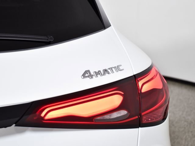 New 2026 Polar White Mercedes-Benz GLC 300 image 52