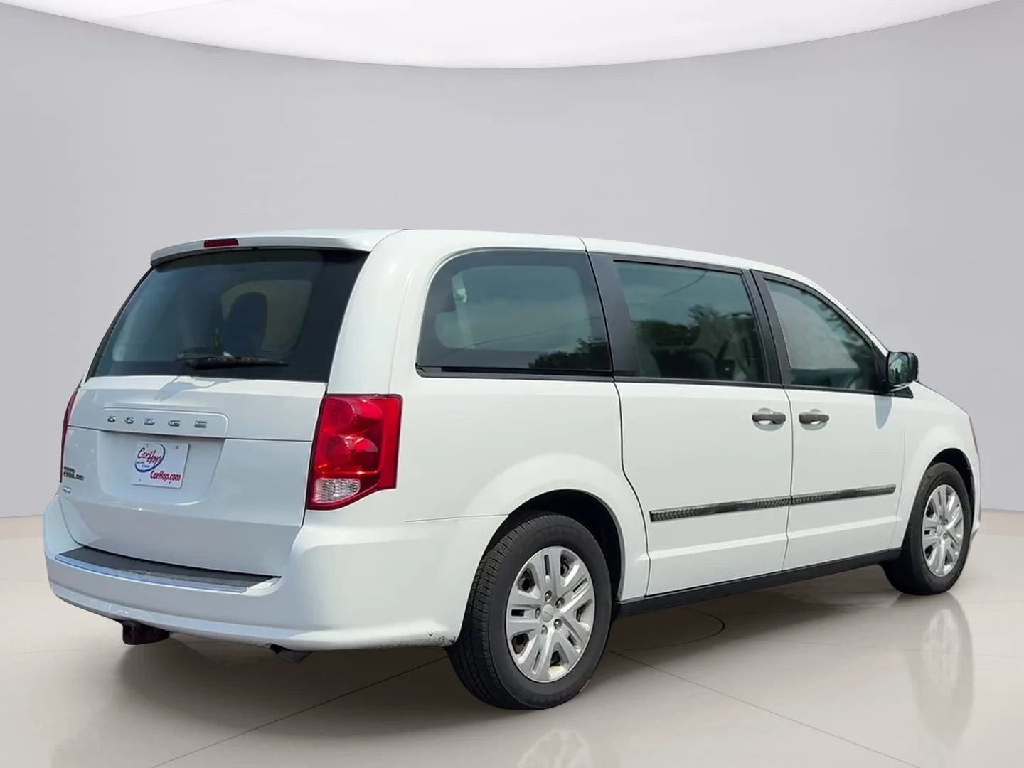 Used 2015 White Dodge SE image 5