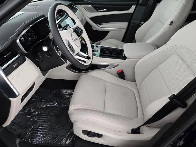 2026 Jaguar F-Pace R-Dynamic S - Photo 10